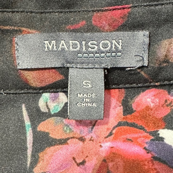 NWOT Madison Black Floral Button Down Shirt - Picture 5 of 6